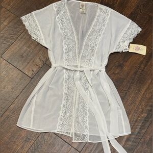 In Bloom Jonquil Sheer Lace Robe Wrap White XS